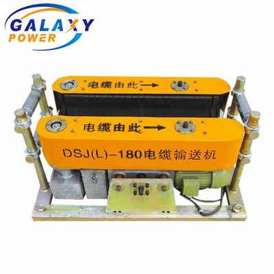Pousse-câble à moteur électrique 2x1,10 kW pour une pose de câble souple et précise